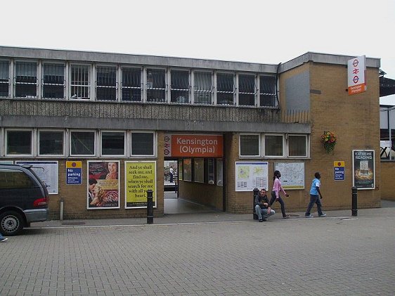 Kensington (Olympia) Station building