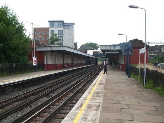 Kenton Station platform looking north