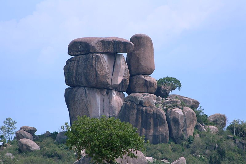 Kit-Mikayi rock formation near Kisumu, Kenya