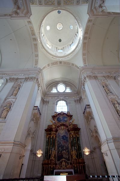 Kollegienkirche main vault