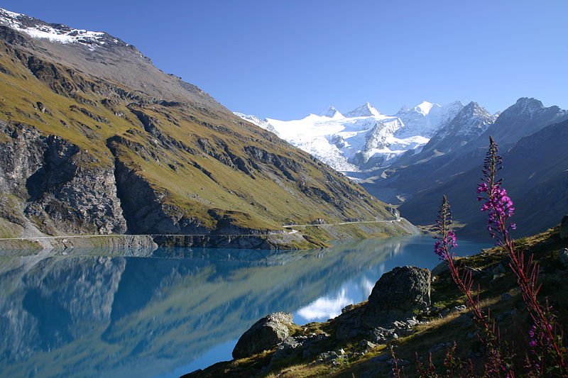 Lac de Moiry in Valais, Switzerland