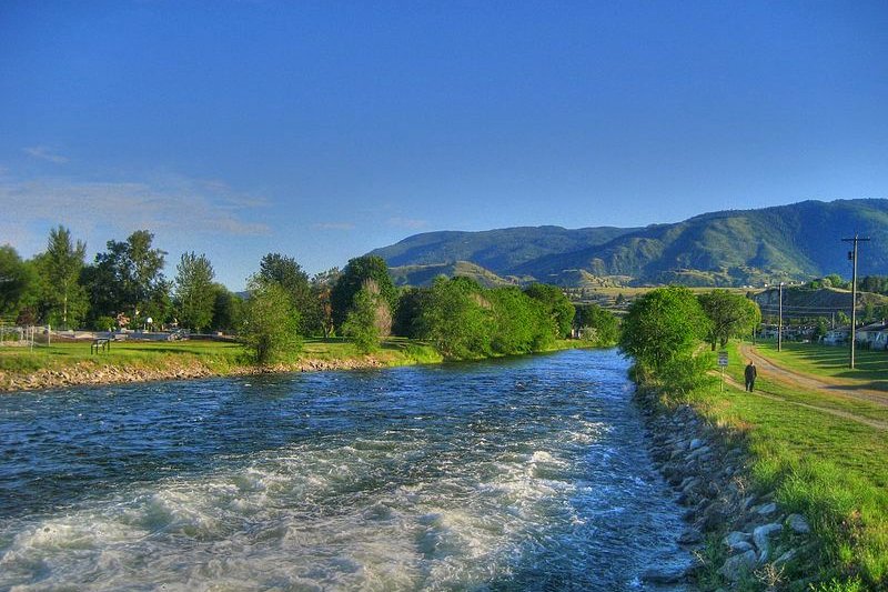 Lazy River Channel, Pentiction