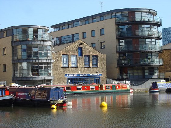 London Canal Museum, rear view facing Battlebridge Basin