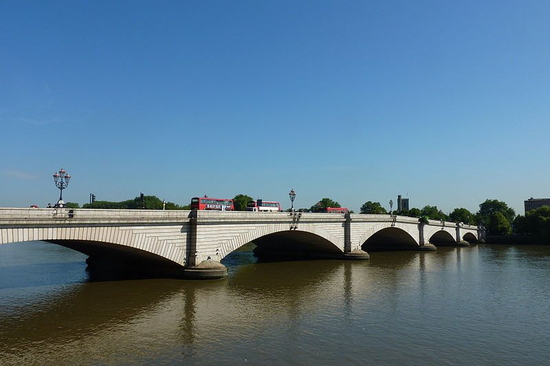 Putney Bridge in the morning