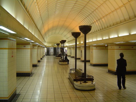 Lower concourse of the Gants Hill Tube Station