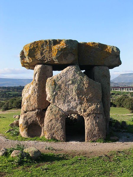 Neolithic remains at Mores, Sardinia