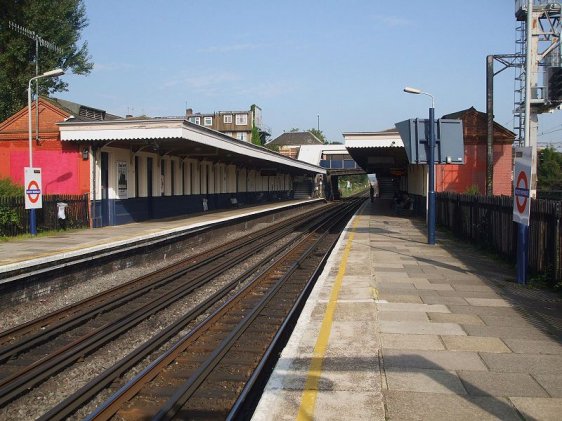 Platform Level at the North Wembley station