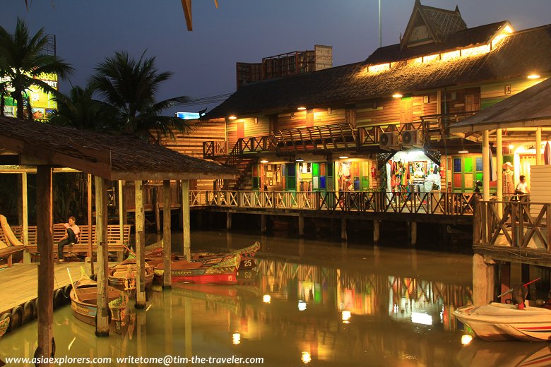 Pattaya Floating Market