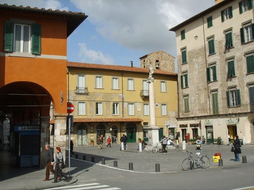 Piazza Cairoli in Pisa