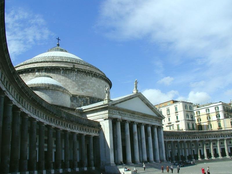 Piazza Plebiscito, Naples