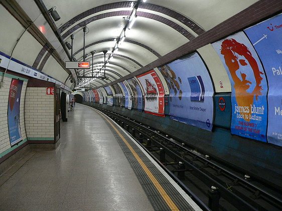 The Piccadilly Line at the Earl's Court Tube Station