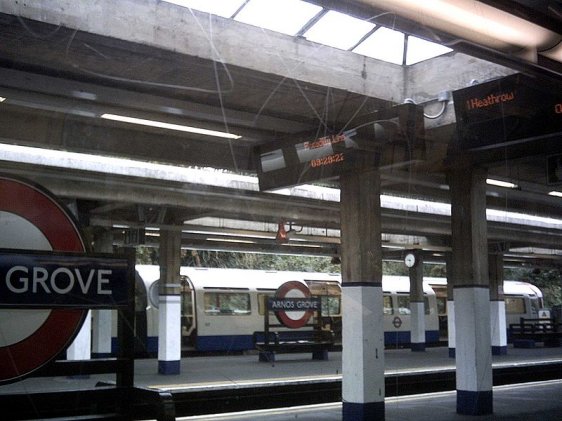 Arnos Grove Tube Station