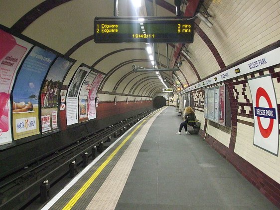 Platform level, Belsize Park Tube Station