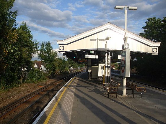 Platform level at Brent Cross Tube Station