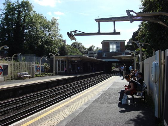 Platform level at Eastcote Tube Station