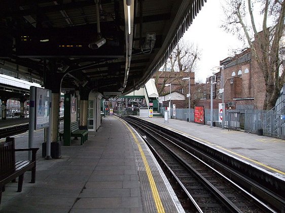 Platform level at Golders Green Tube Station