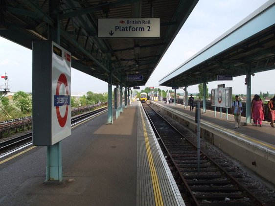 Platform level at Greenford Tube Station