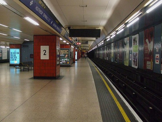 Platform level at Heathrow Airport Terminal 1,2,3 Tube Station