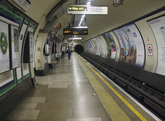 Platform level, Kennington Tube Station