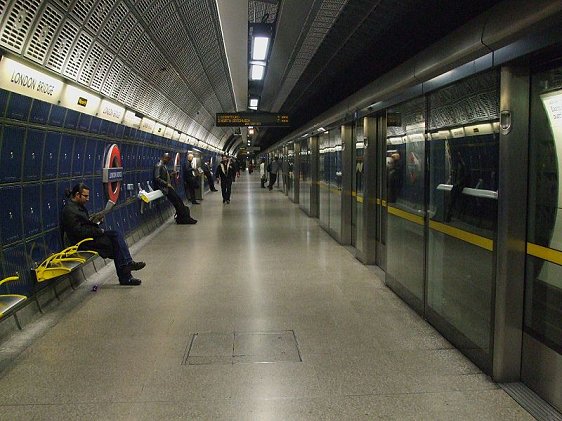 Platform level, London Bridge Tube Station