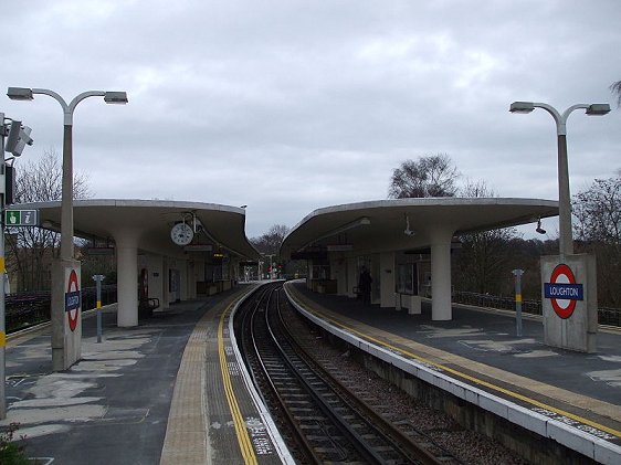Platform level at Loughton Tube Station