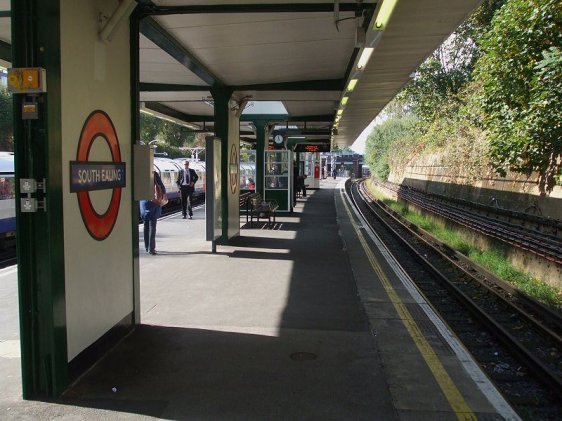Platform level, South Ealing Tube Station