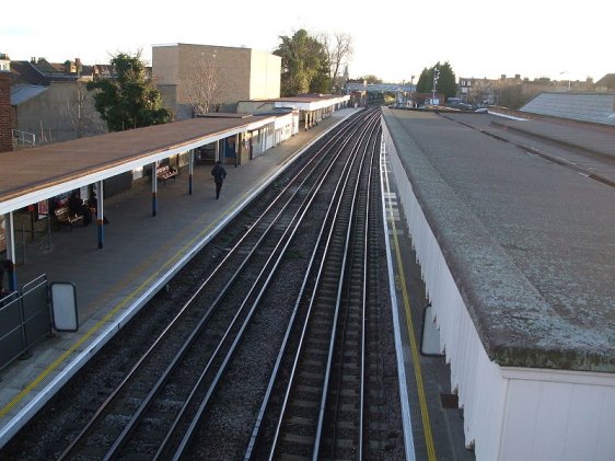 Platform level at South Woodford Tube Station