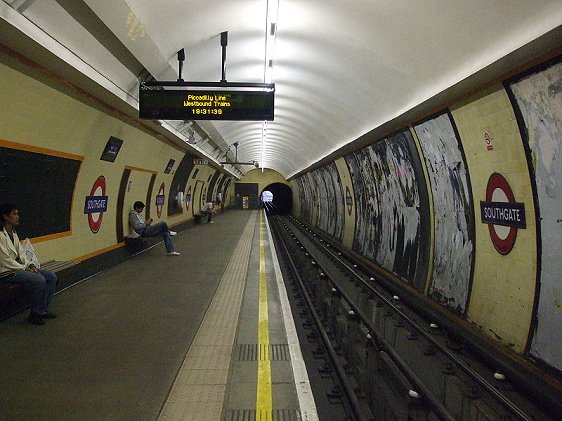 Platform level, Southgate Tube Station