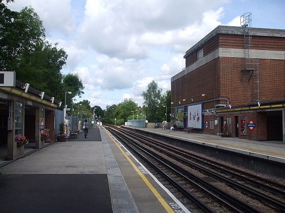 Platform level at Sudbury Hill Tube Station