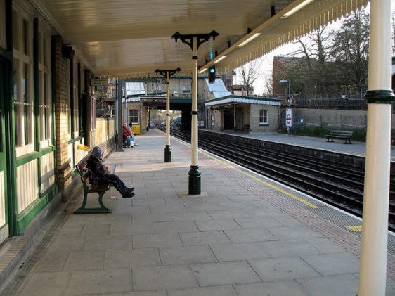 Platform level, Totteridge and Whetstone Tube Station