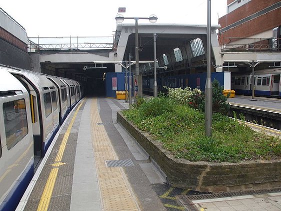 Platform level at the Uxbridge Tube Station