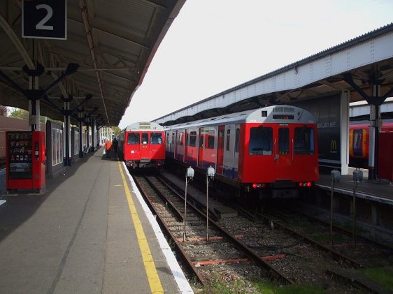 Platform level at Wimbledon Station