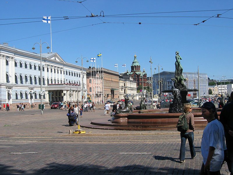 Pohjoisesplanadi Street, Helsinki
