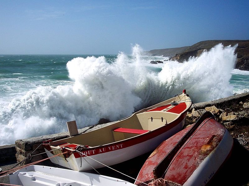 Crashing wave at Pors-Loubous, Ploggof, Finistère, Brittany