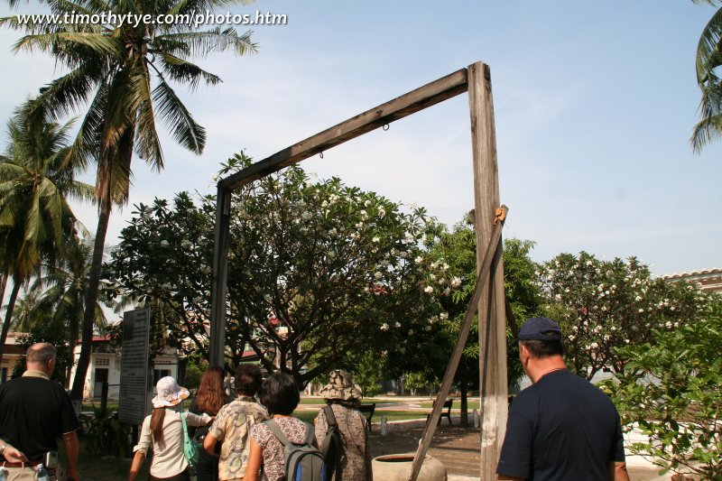 Post for hanging victims at Tuol Sleng