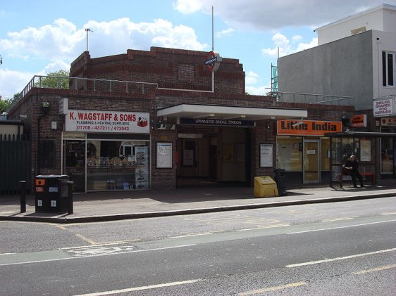 Upminster Bridge Tube Station