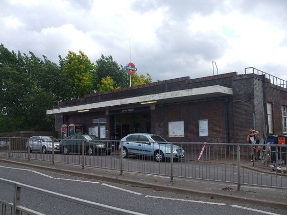 Upney Tube Station