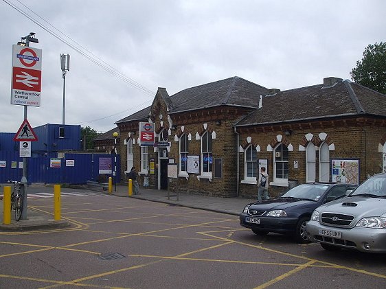 Walthamstow Central Tube Station