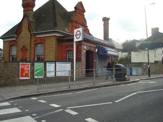 Wimbledon Park Tube Station