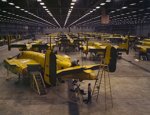 Assembling the B-25 Bomber in Kansas City, Kansas