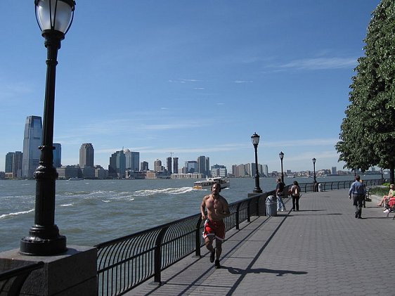Promenade at Battery Park City, NYC, looking across the Hudson River towards New Jersey