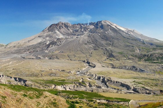 Mount St Helens, from Johnston Ridge