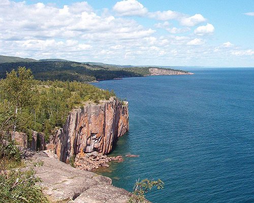 Palisade Head looking towards Shovel Point in Minnesota