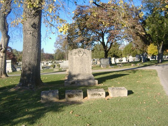 William F Perry Monument, Bowling Green