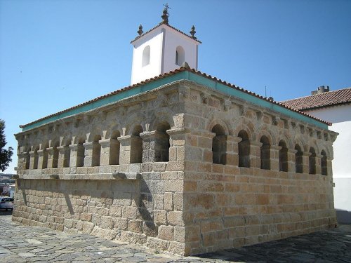 Domus municipalis de Bragança