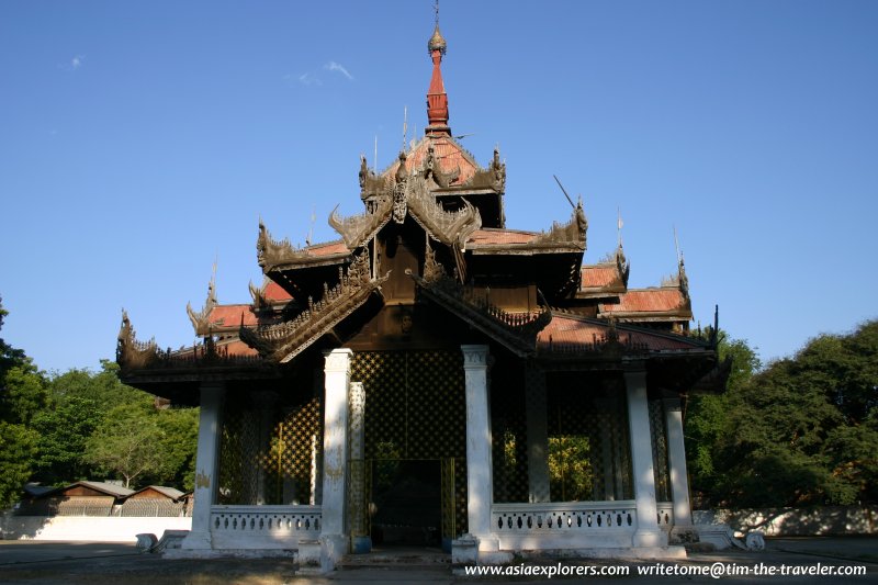 Mingun Bell pavilion