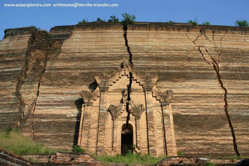 Mingun Pagoda Earthquake Crack