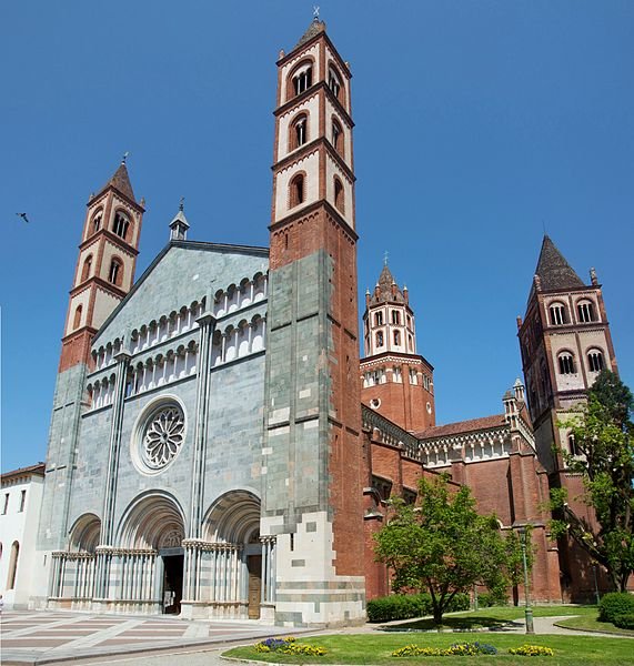 Sant Andrea Basilica, Vercilli, Italy