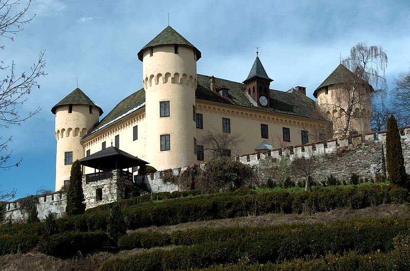 Schloss Tentschach, Klagenfurt
