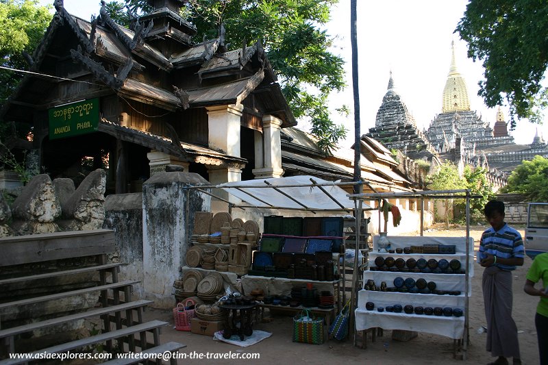 Souvenir stall, Ananda Temple